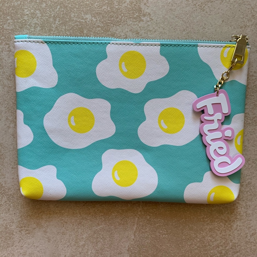 Studio diy can’t clutch this egg clutch